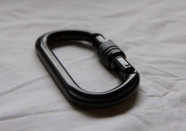Karabiner, Svart