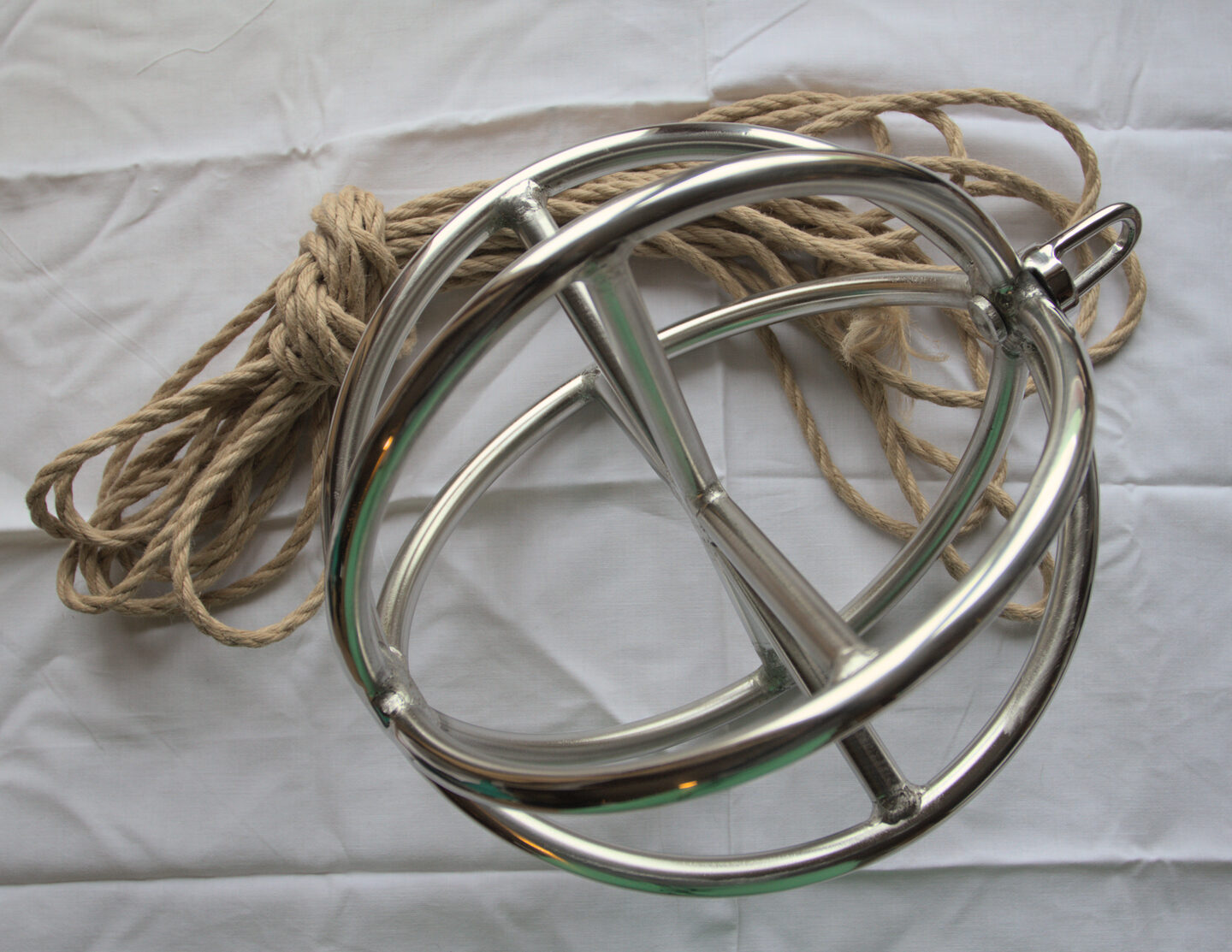 Suspension ring shibari bondage triskele 3d ball