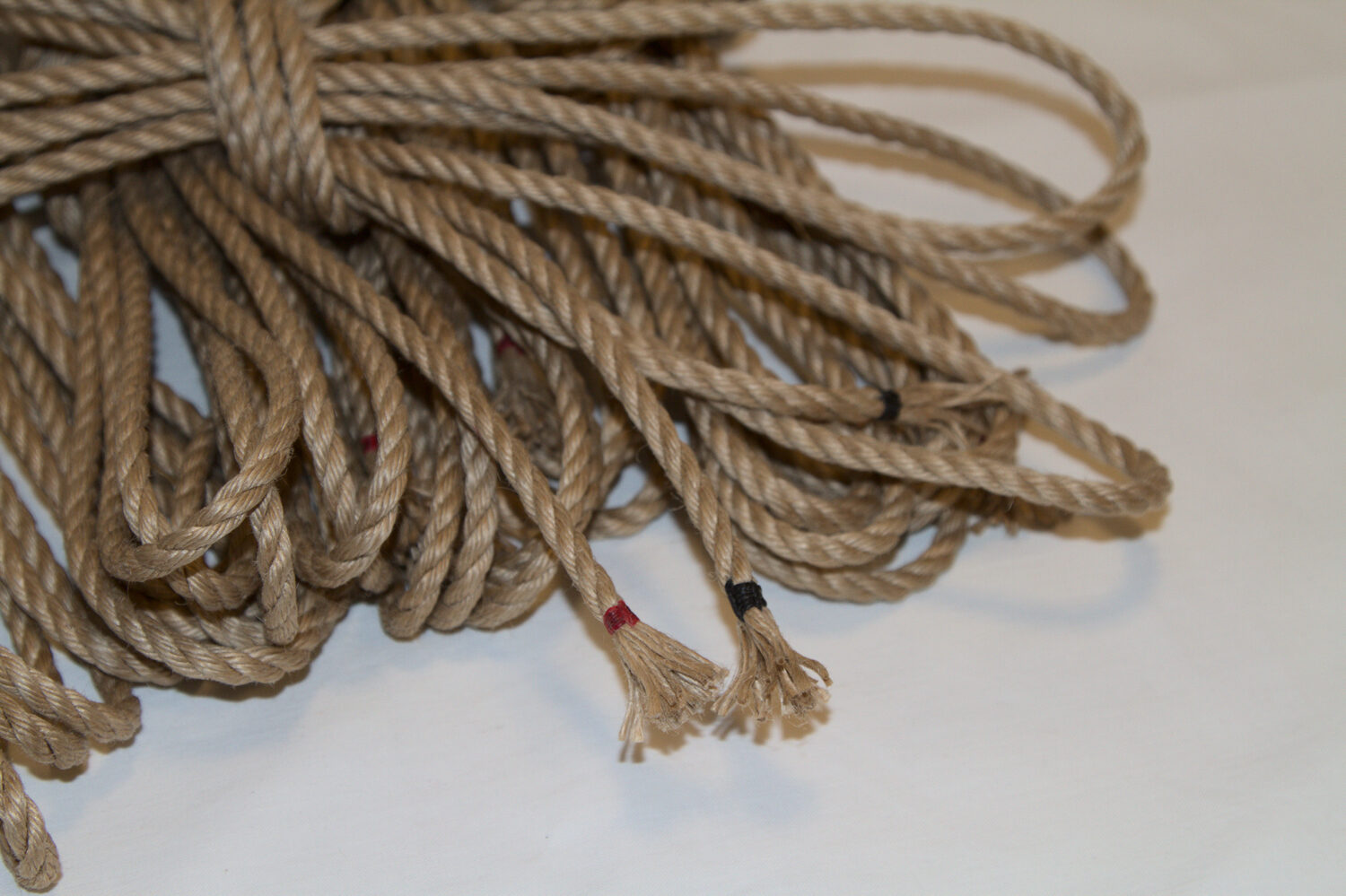 Taupakke - Sailmaker Whipping Rød og Svart